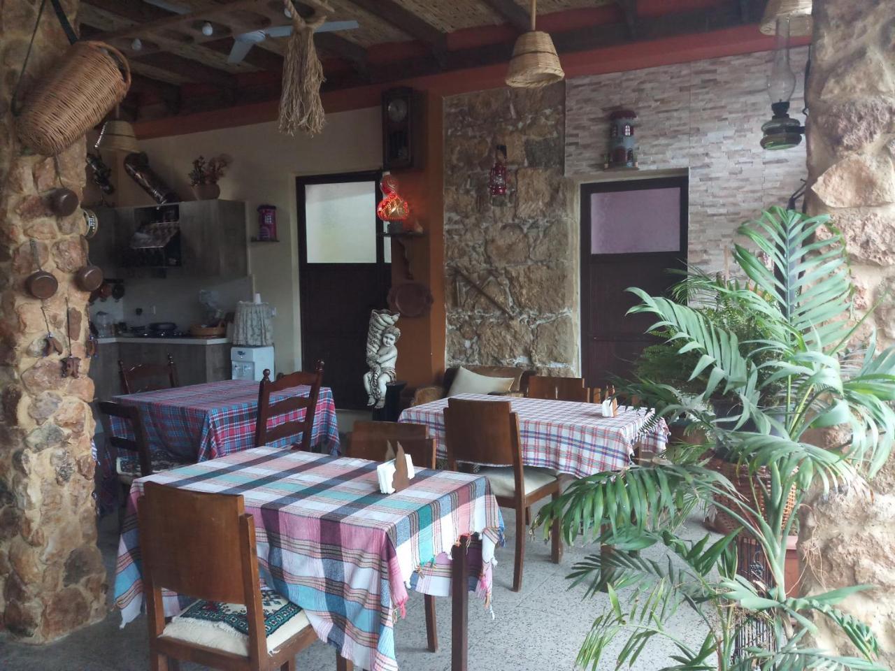 Oda ve Kahvaltı Mystery Garden