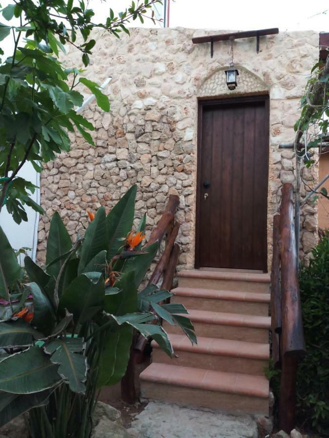 Oda ve Kahvaltı Mystery Garden